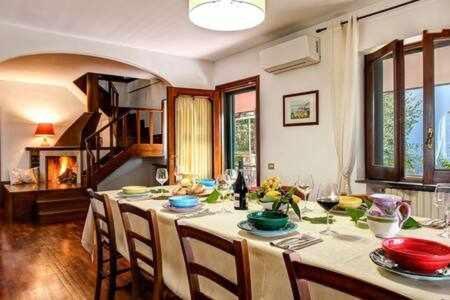Gocce Villas - Villa De Flores Country Style Villa With Pool Massa Lubrense Exterior foto